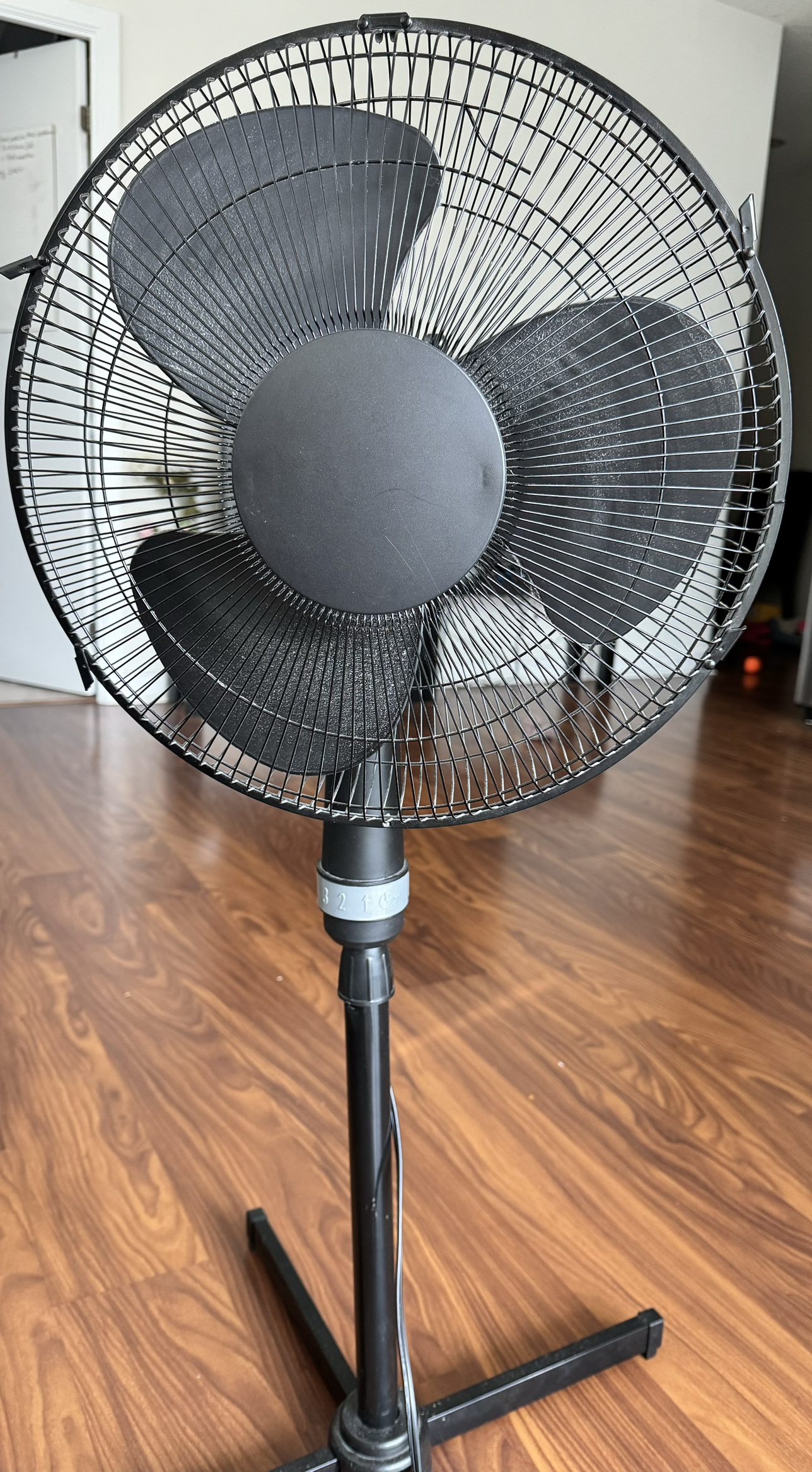 Standing fan thumbnail