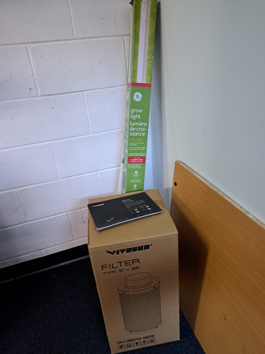 GE LED Grow Light and Vivosun Carbon Filter