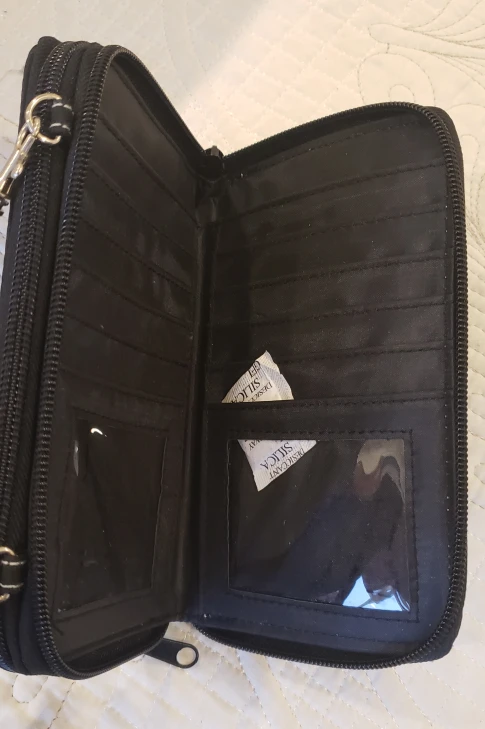 Small Crossbody Wallet image indicator(4)