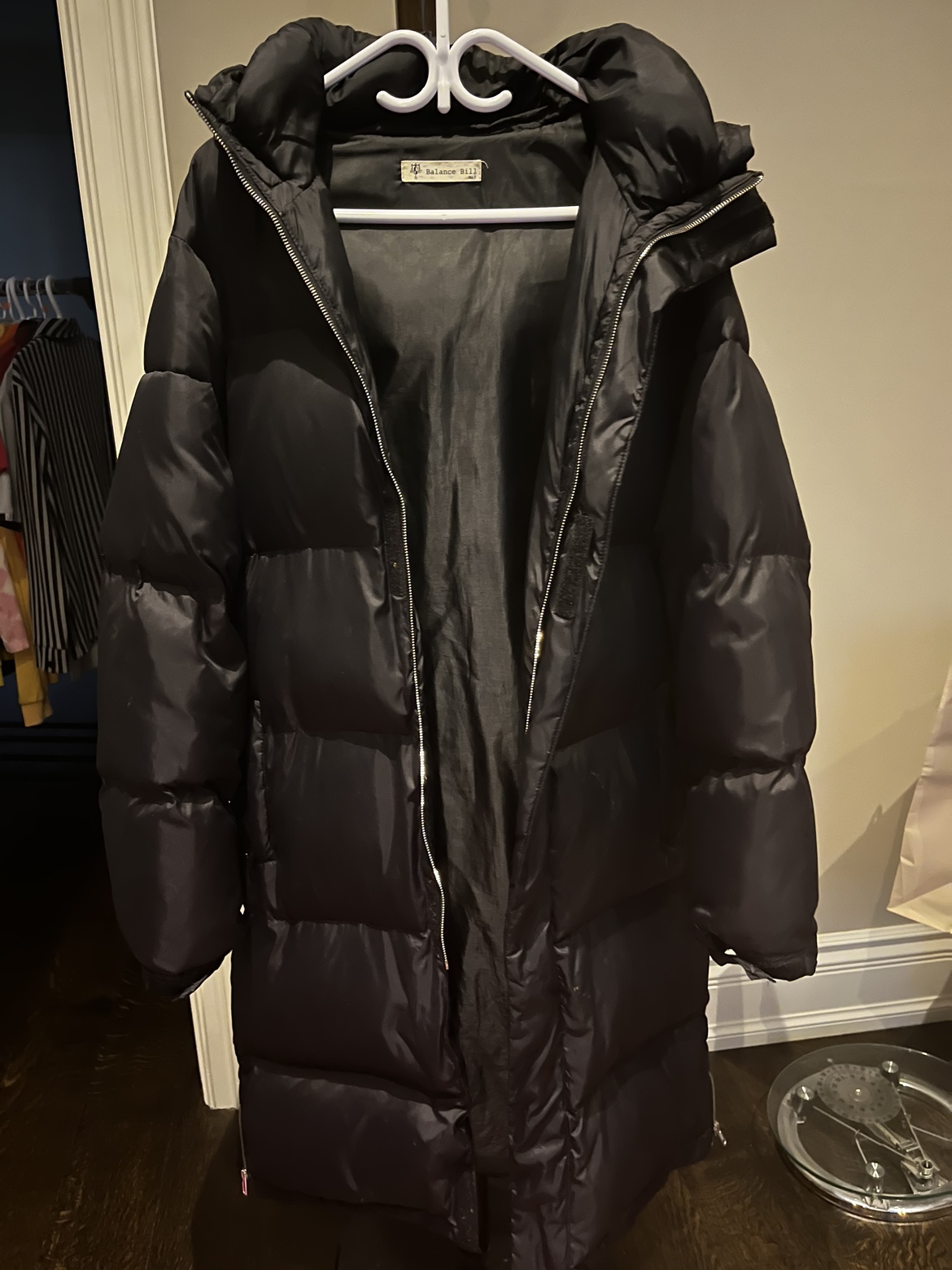 Men's long hooded padded jacket - photo 3
