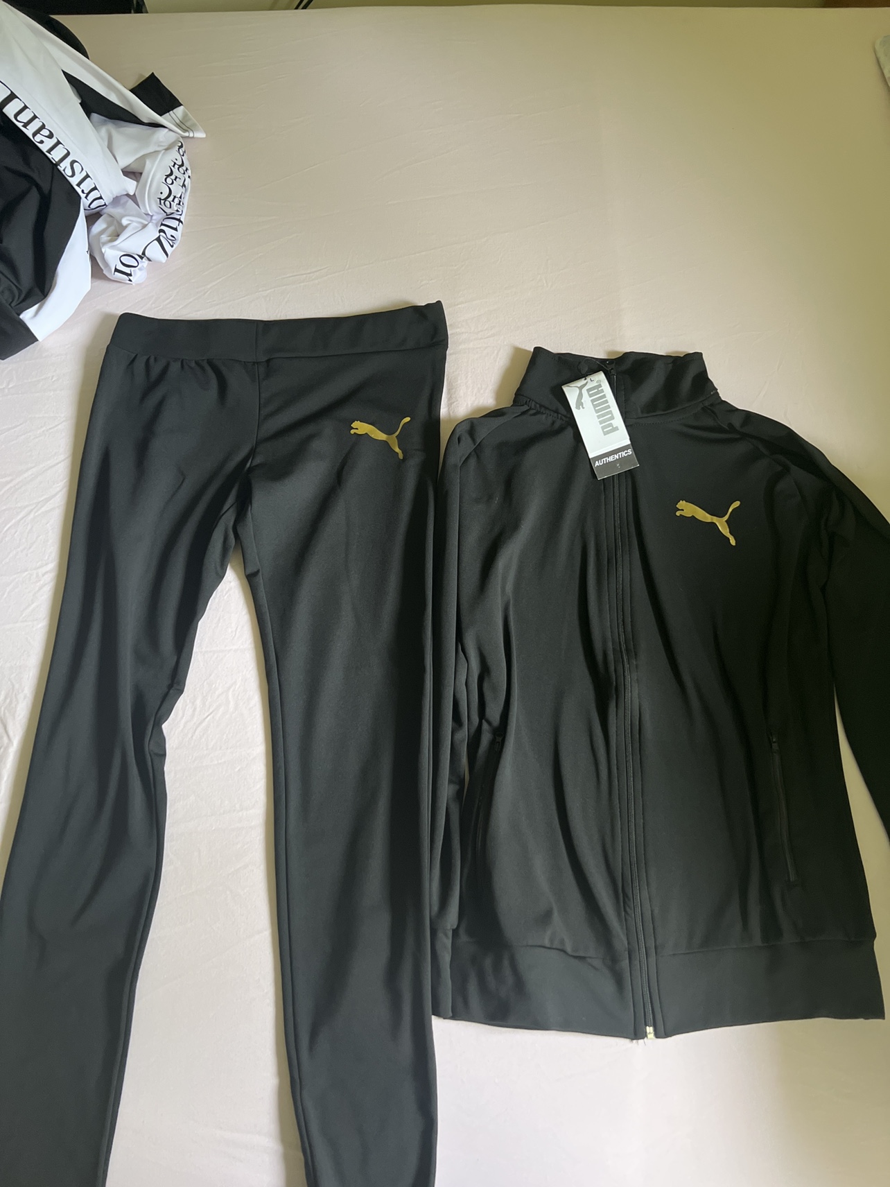 Gym Puma women sports track suit black