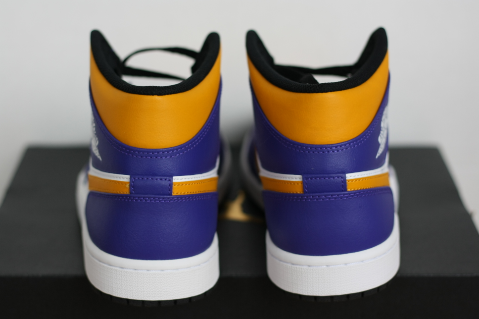 Jordan 1 Mid Lakers *NEVER WORN* *UNDER RETAIL* - photo 4