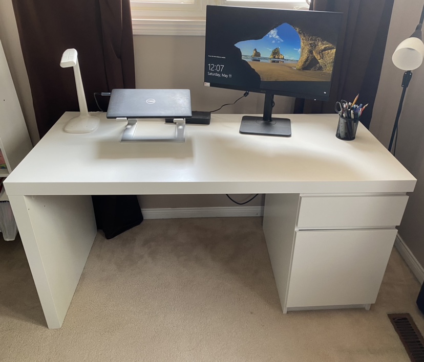 IKEA MALM DESK thumbnail