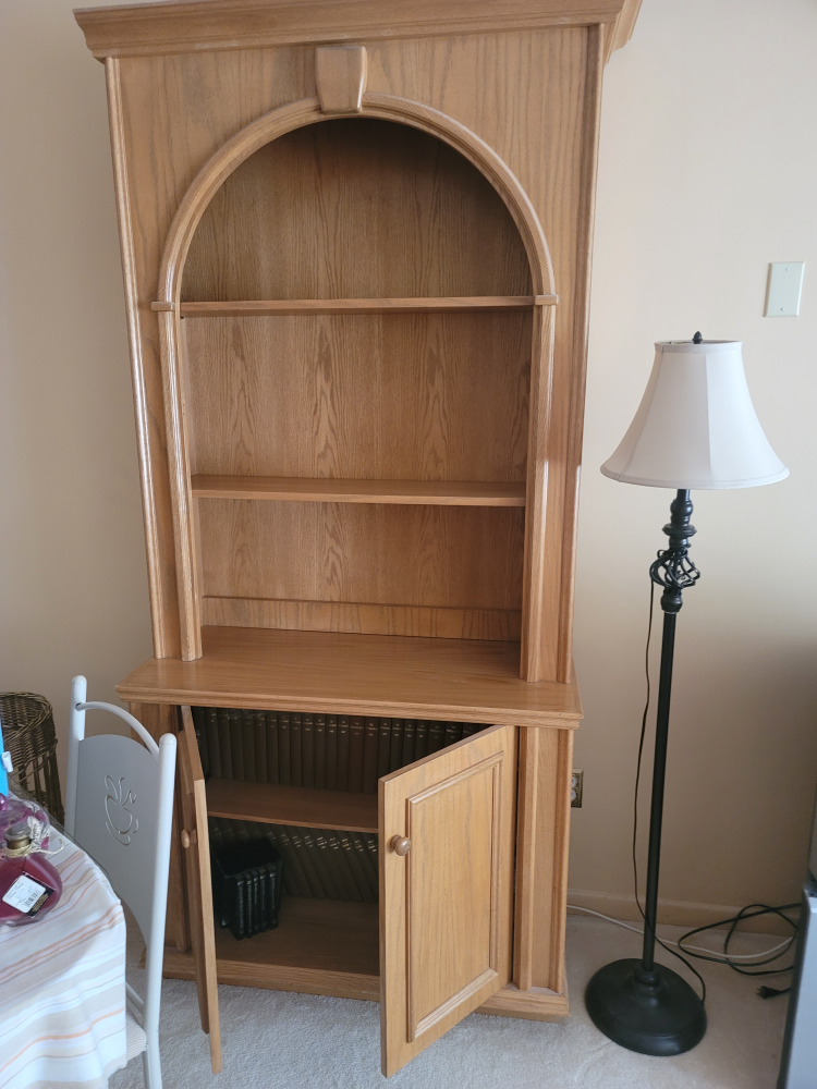 oak cabinet - photo 2