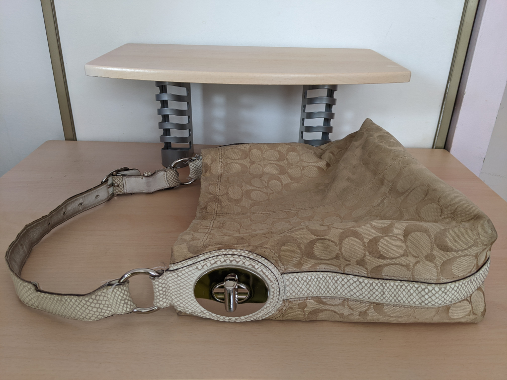 Coach Handbag Purse Cute Creamy Brown Beige Light Tan image indicator(6)