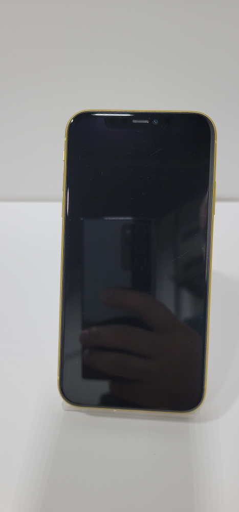 iPhone 11 YELLOW 128 GB UNLOCKED EXCELLENT CONDITION - photo 3