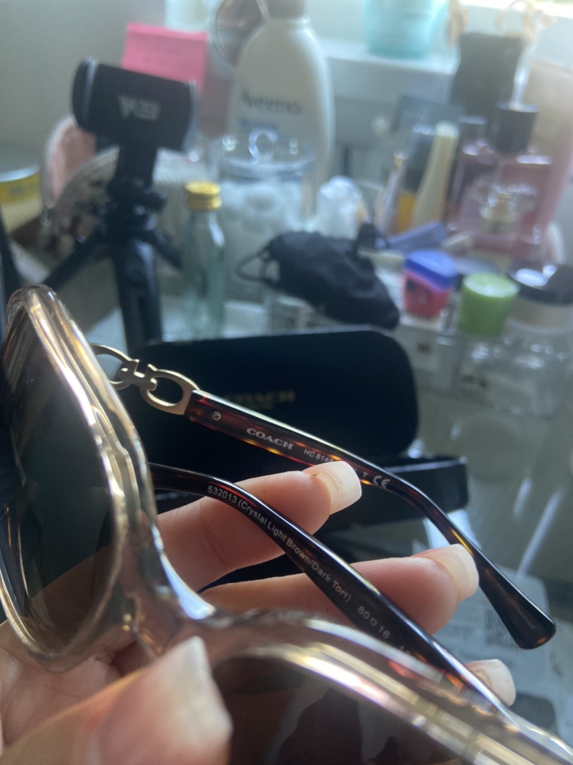 Coach sunglass image indicator(2)