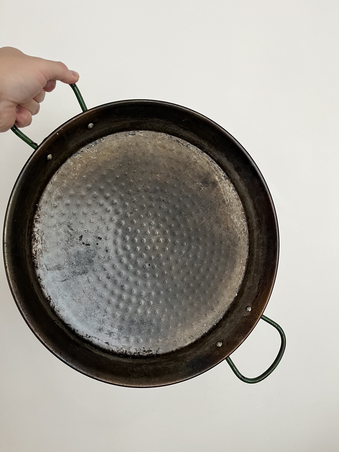 Paella pan