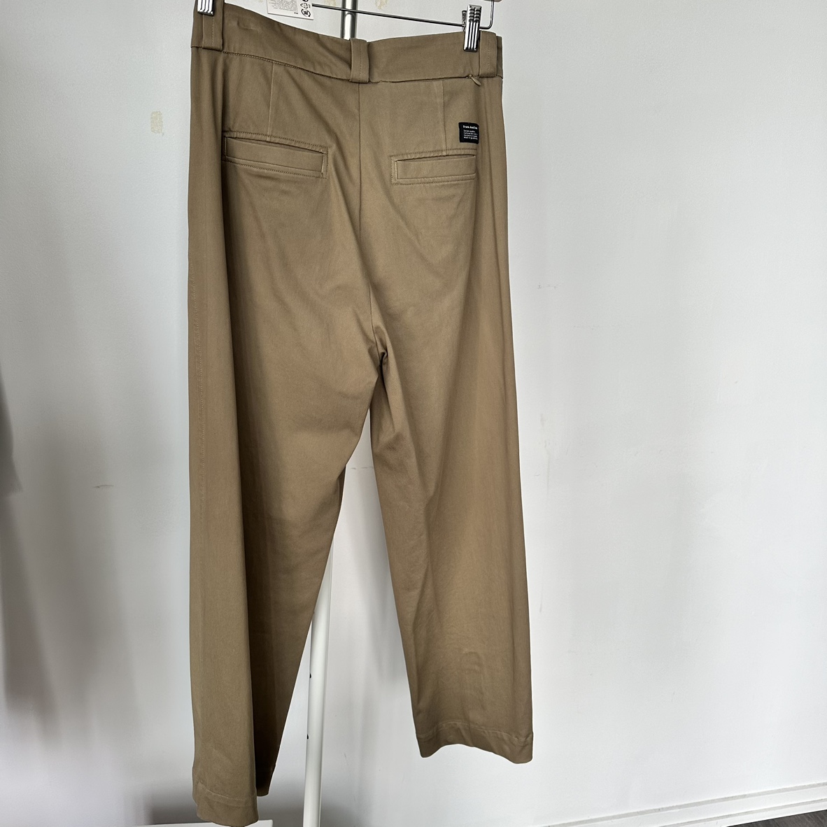 Frank and Oak pants image indicator(2)