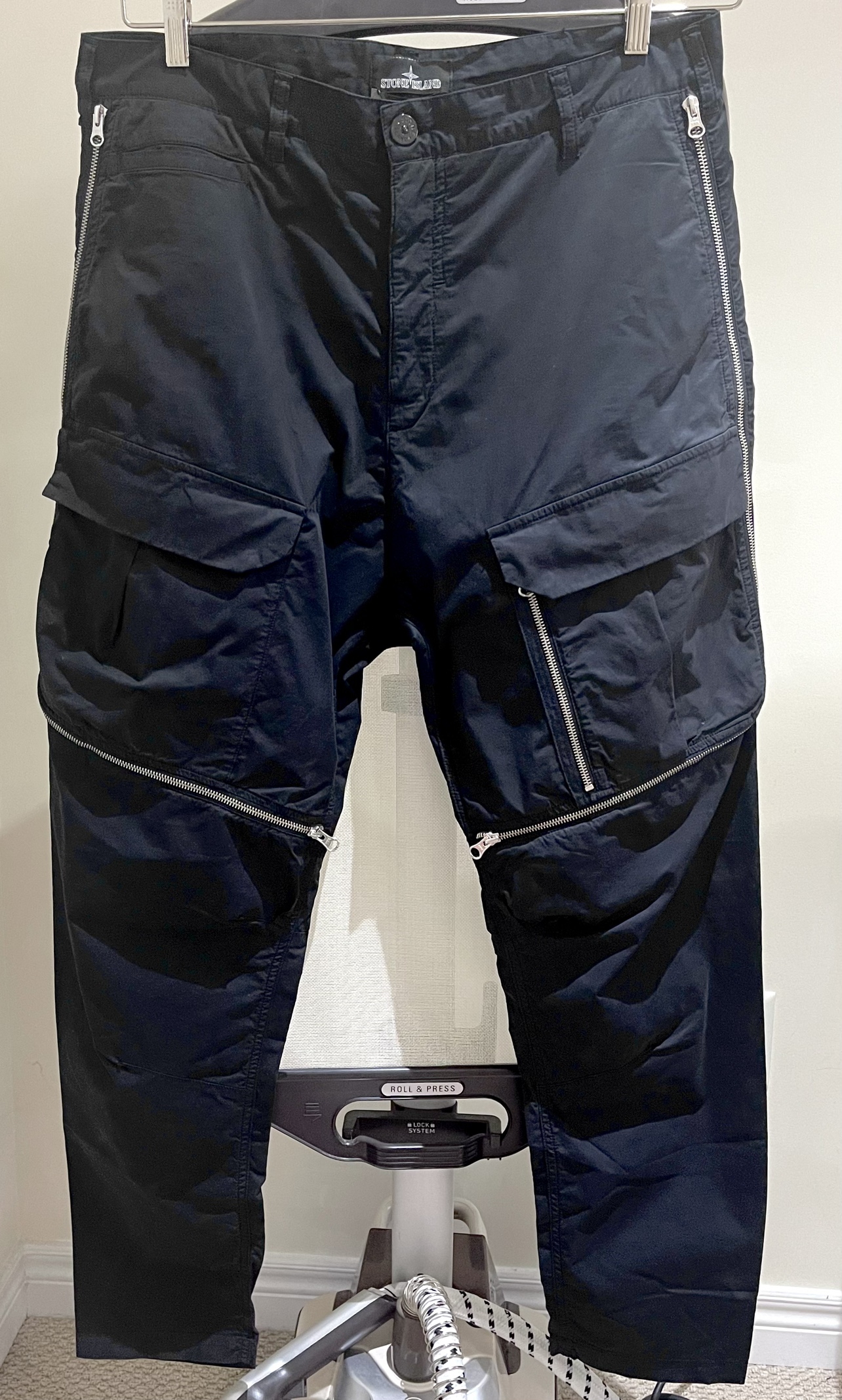 STONE ISLAND SHADOW PROJECT CARGO PANTS thumbnail