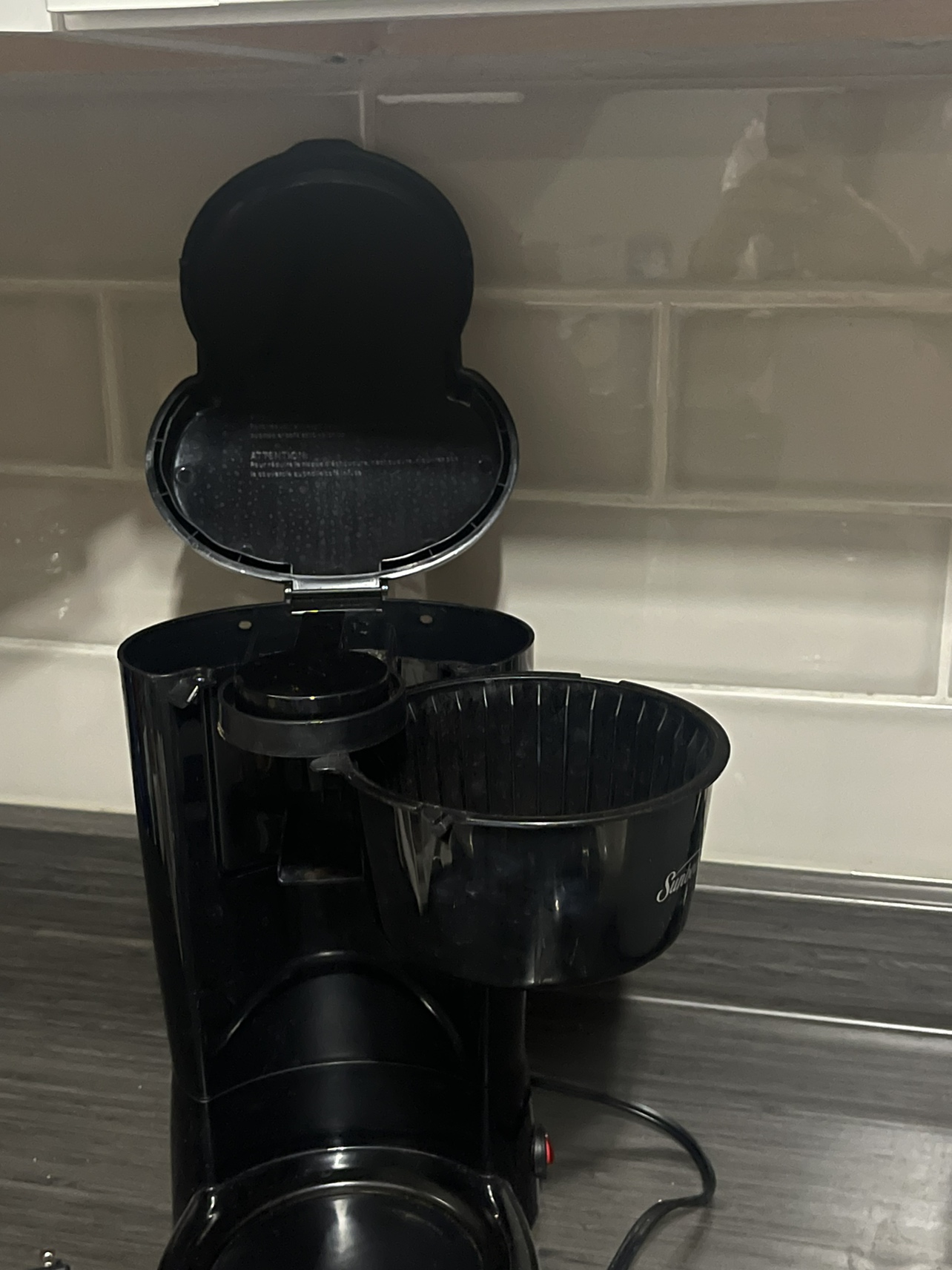 coffee maker with filters - photo 3