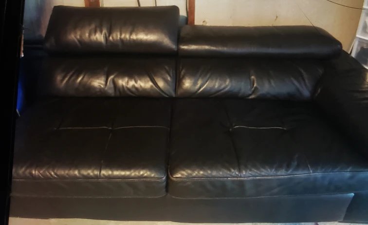 Ashley's sectionals leather sofa foldable 2 piece's - photo 5