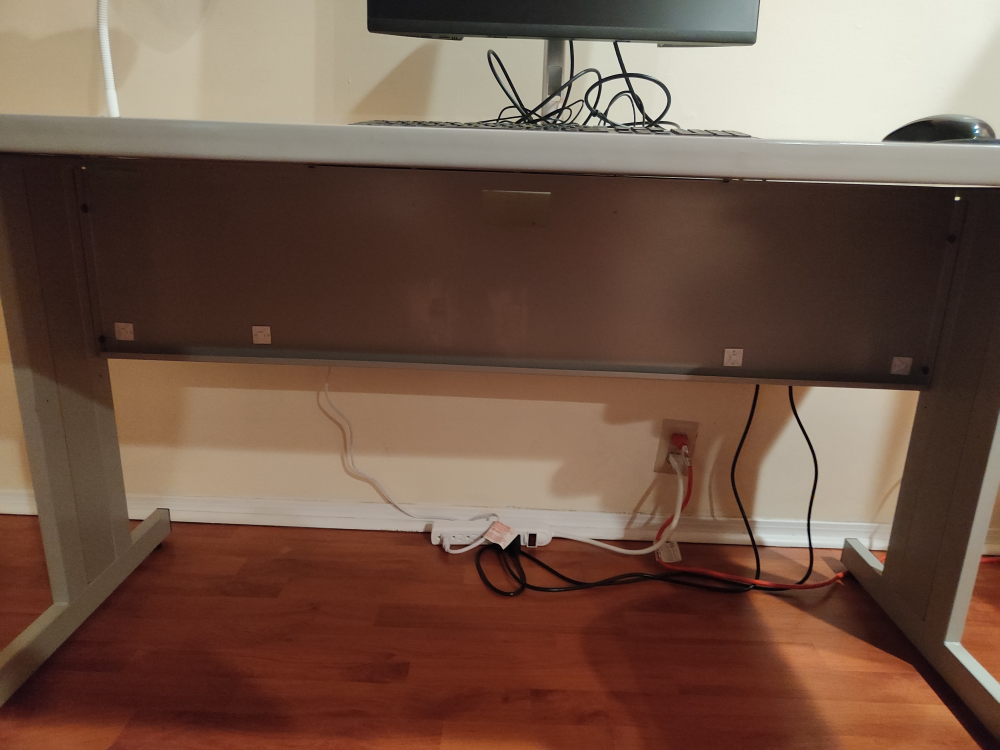 Office table and chair - photo 4