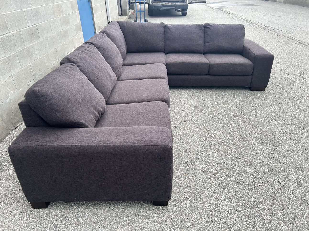 FREE DELIVERY• GREY LARGE COMFY SECTIONAL COUCH / SOFA - photo 4