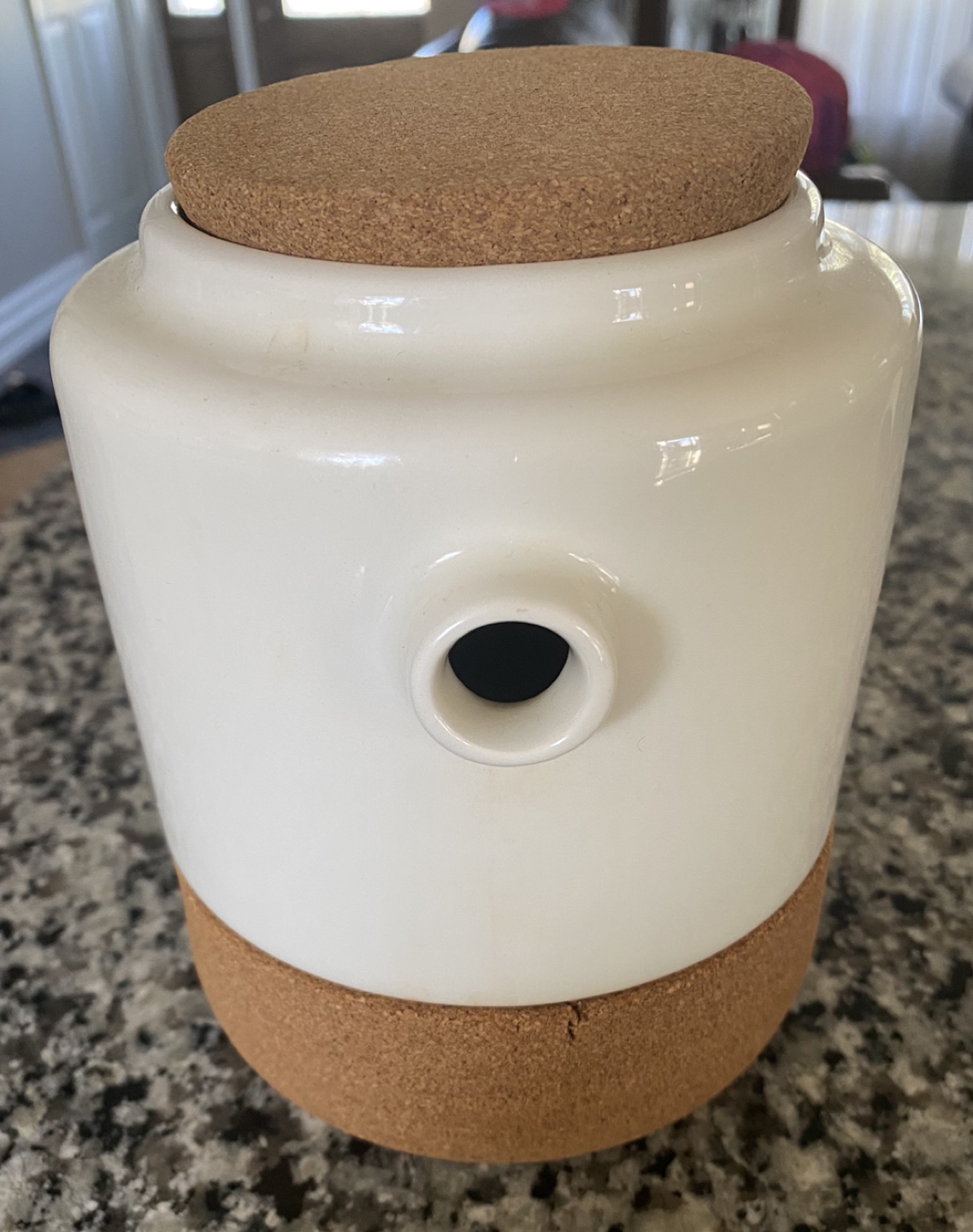 Ceramic Tea pot. image indicator(2)