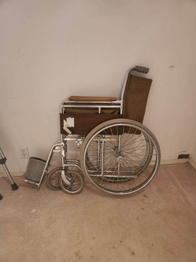 folding wheel chair