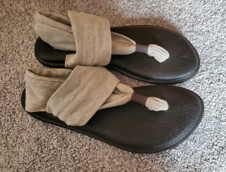 Sanuk Yoga sling Sandals Size 6