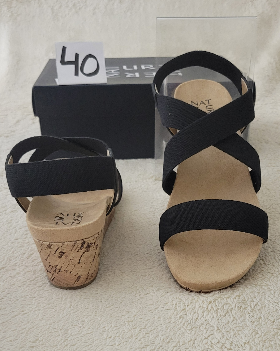 Naturalizer Women's Comfortable Sandals image indicator(2)