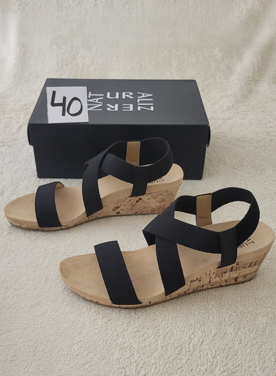 Naturalizer Women's Comfortable Sandals image indicator(6)