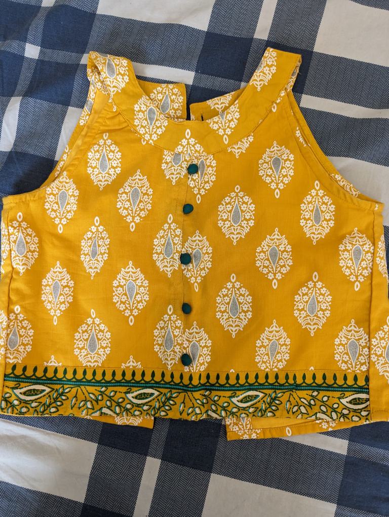 Traditional dress for girls 6-8 years - photo 4