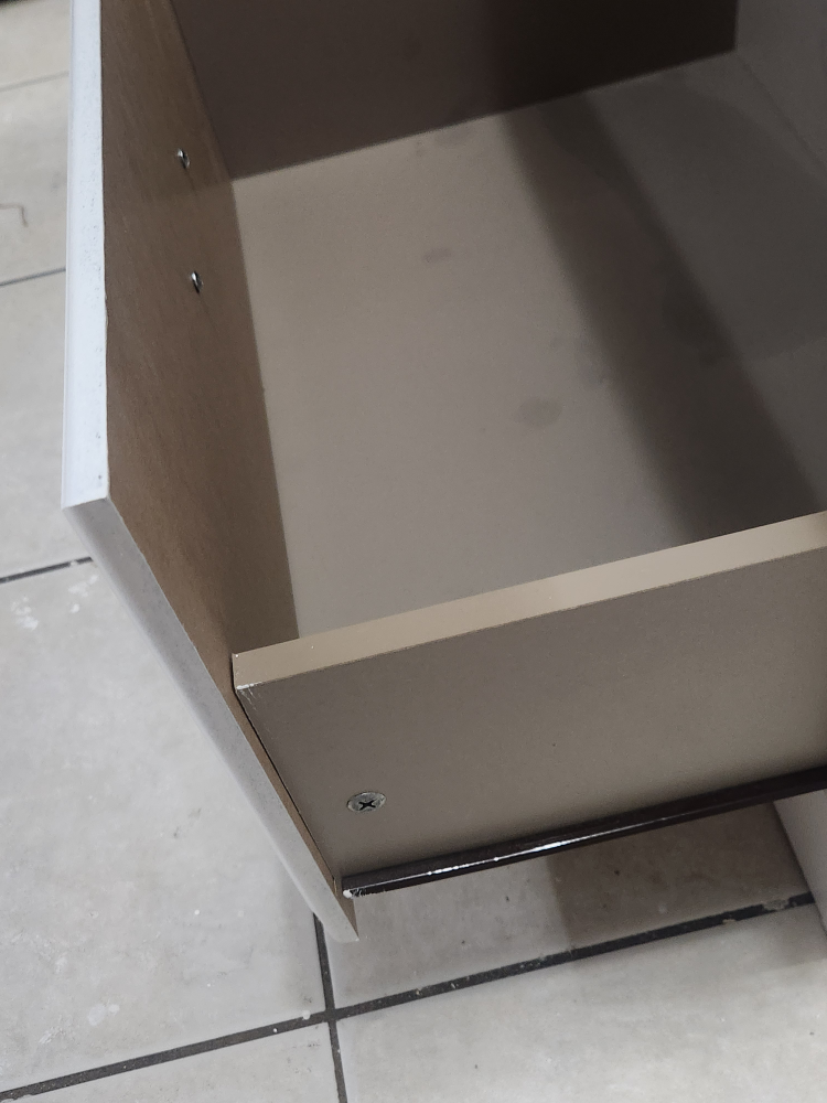 2  bedside nightstands white refinished.  message for price - photo 4