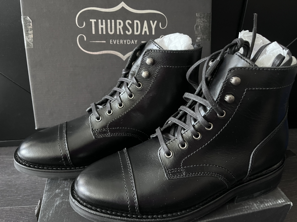 ** Brand New ** Men’s leather boots image indicator(2)