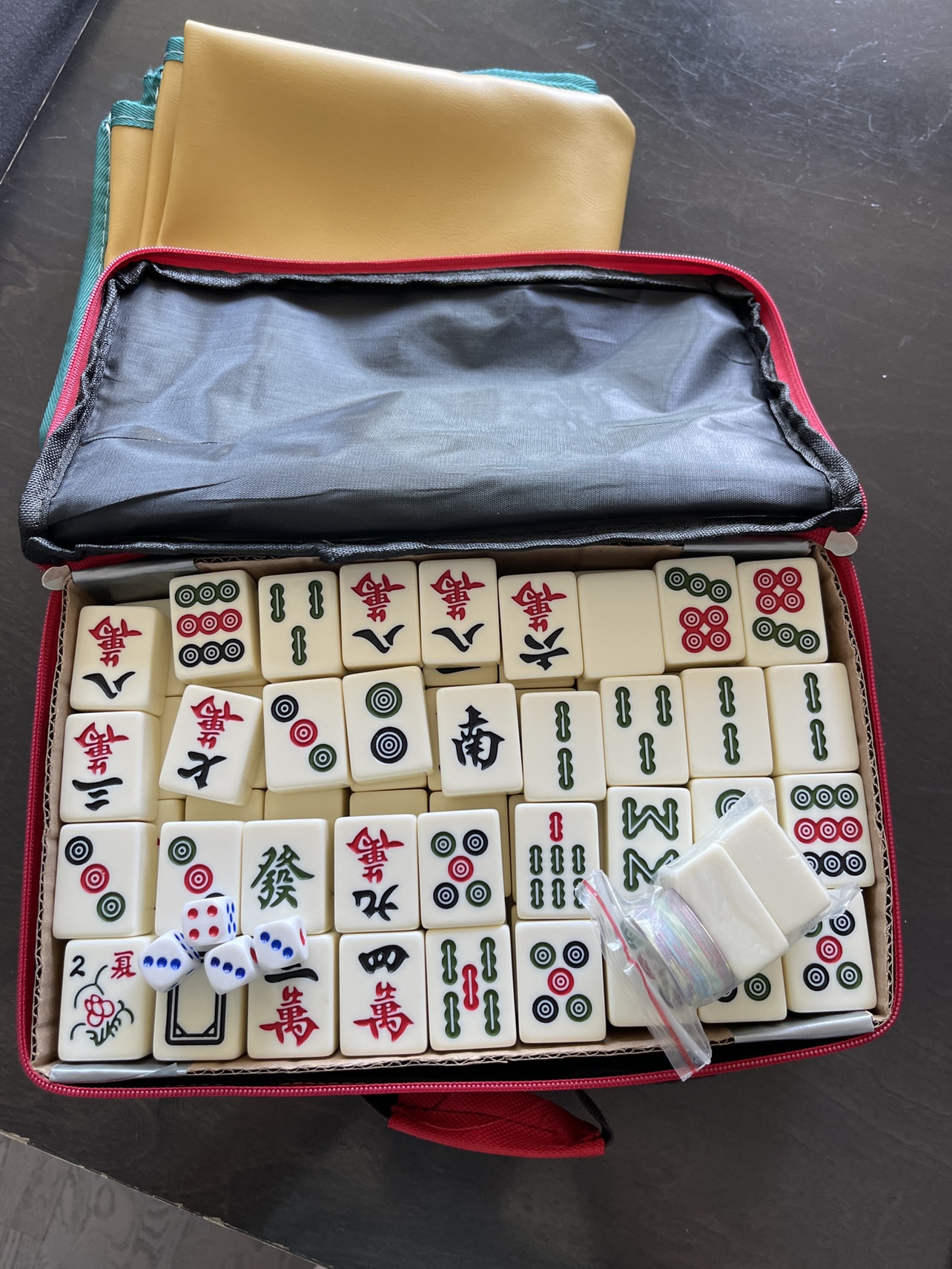 Mahjong #moving-out sale