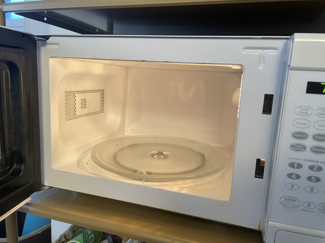 Microwave - photo 2