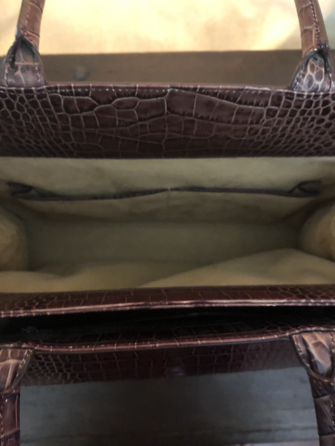 Marlowe briefcase genuine leather image indicator(5)