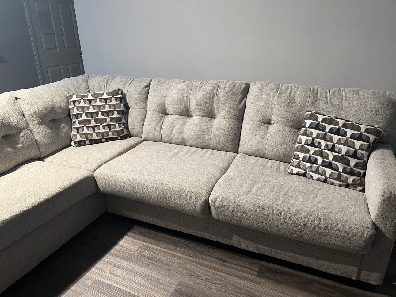Ashley Sectional Sofa - photo 2