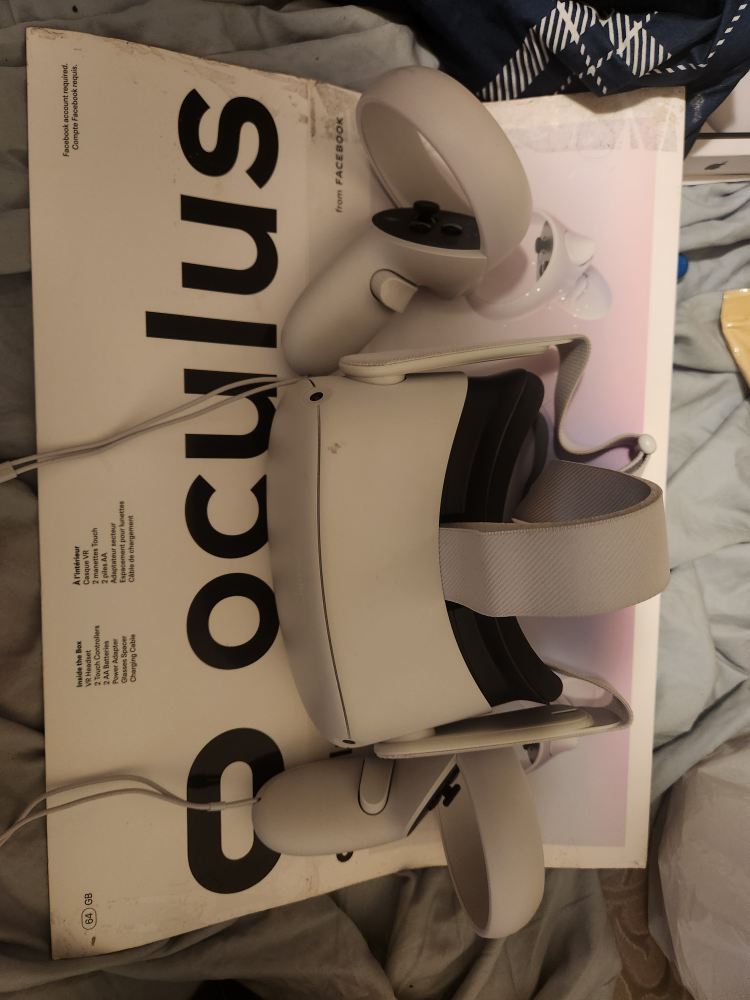 Oculus Quest 2 VR 64GB Great Condition - photo 4