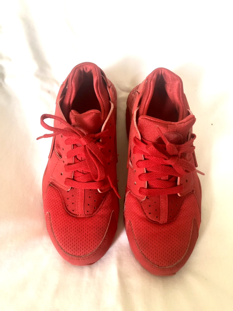 Nike Air Huarache Run (GS) Youth's Red Running Shoes Size 5.5 Y image indicator(2)