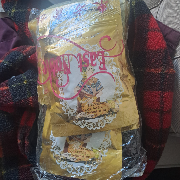 A Huge Pack of Thai Feet Toxin Waste From Body