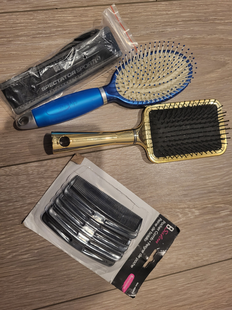 hair brushes and combs
