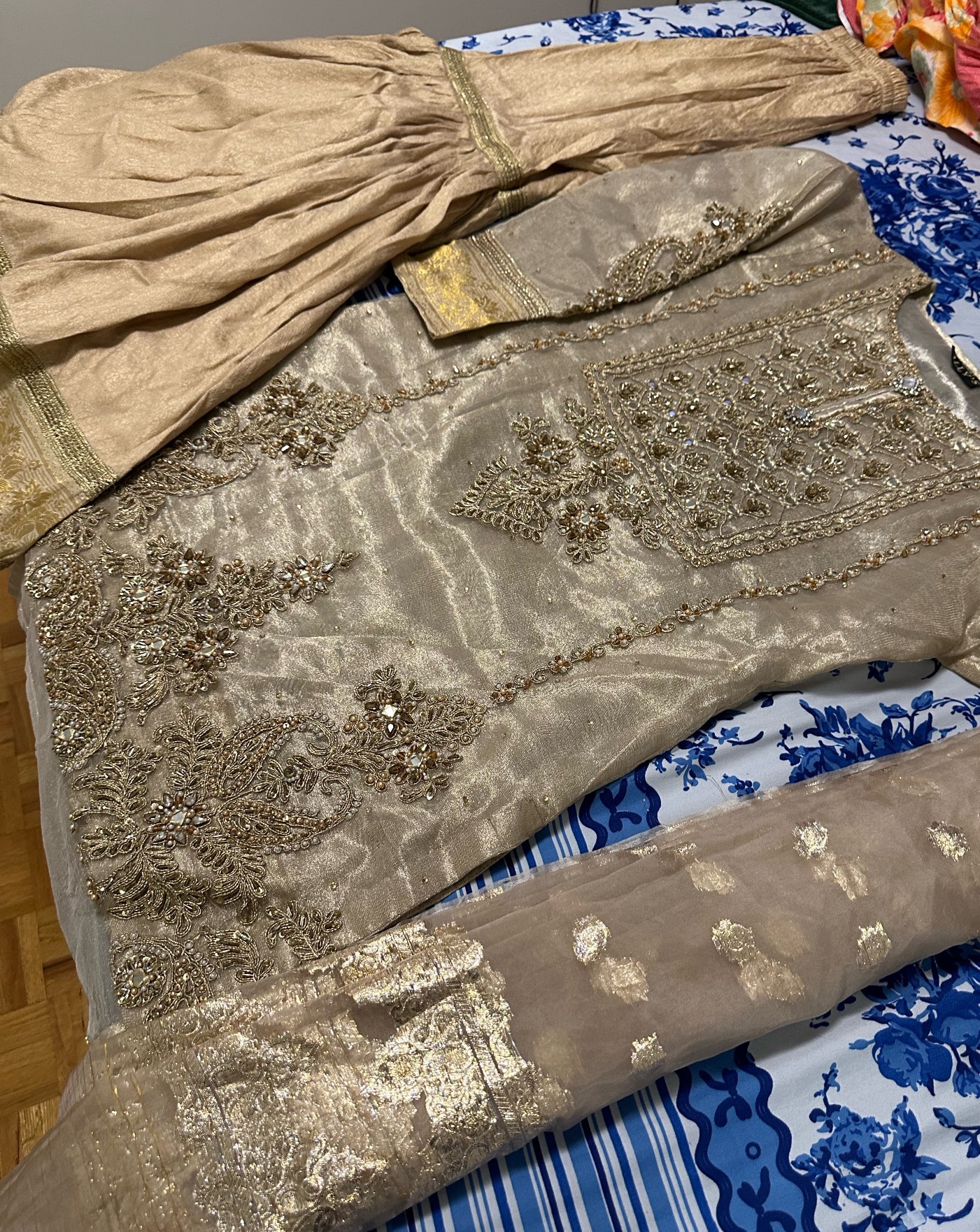 Fency party wear dress - photo 2
