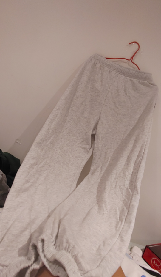 sweatpants