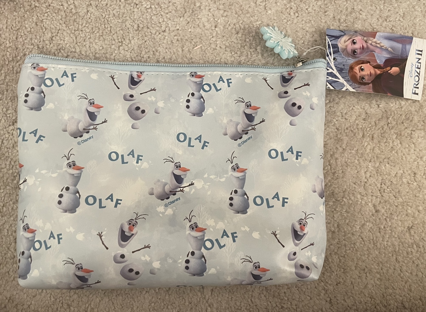 New) Frozen Olaf Pouch