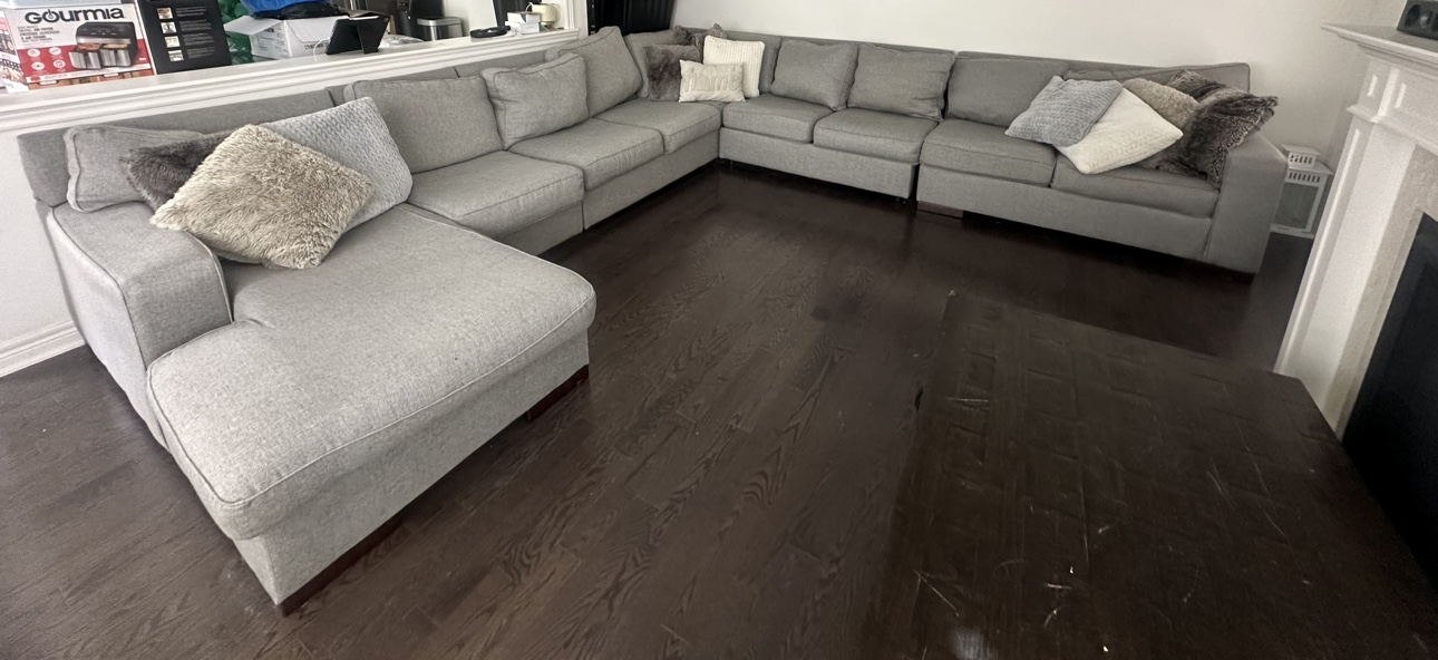 Ashely furniture Large size sectional couch 10+ seater
