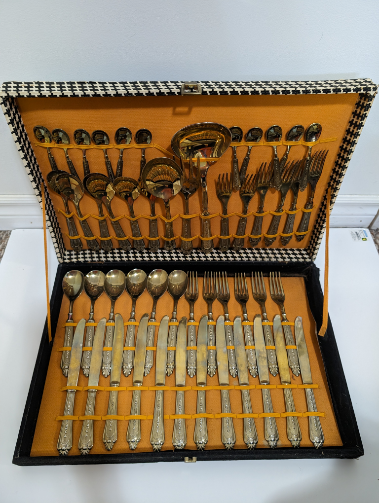 VTG 50 Pcs SET GOLD🪙 CUTLERY SET in CARDBOARD BOXv🧡 thumbnail