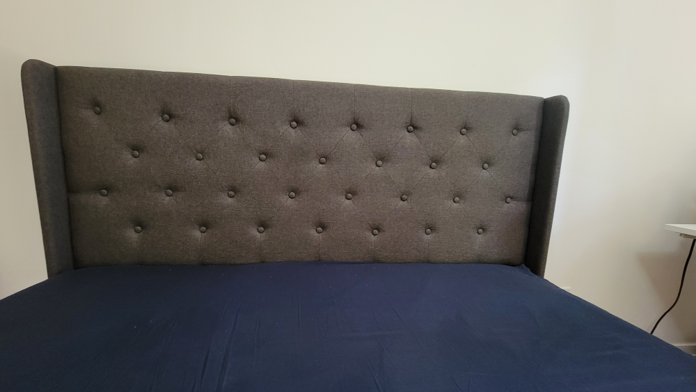 🌟Moving Sale - Tufted Wayfair Queen Bed Frame🌟 - photo 2