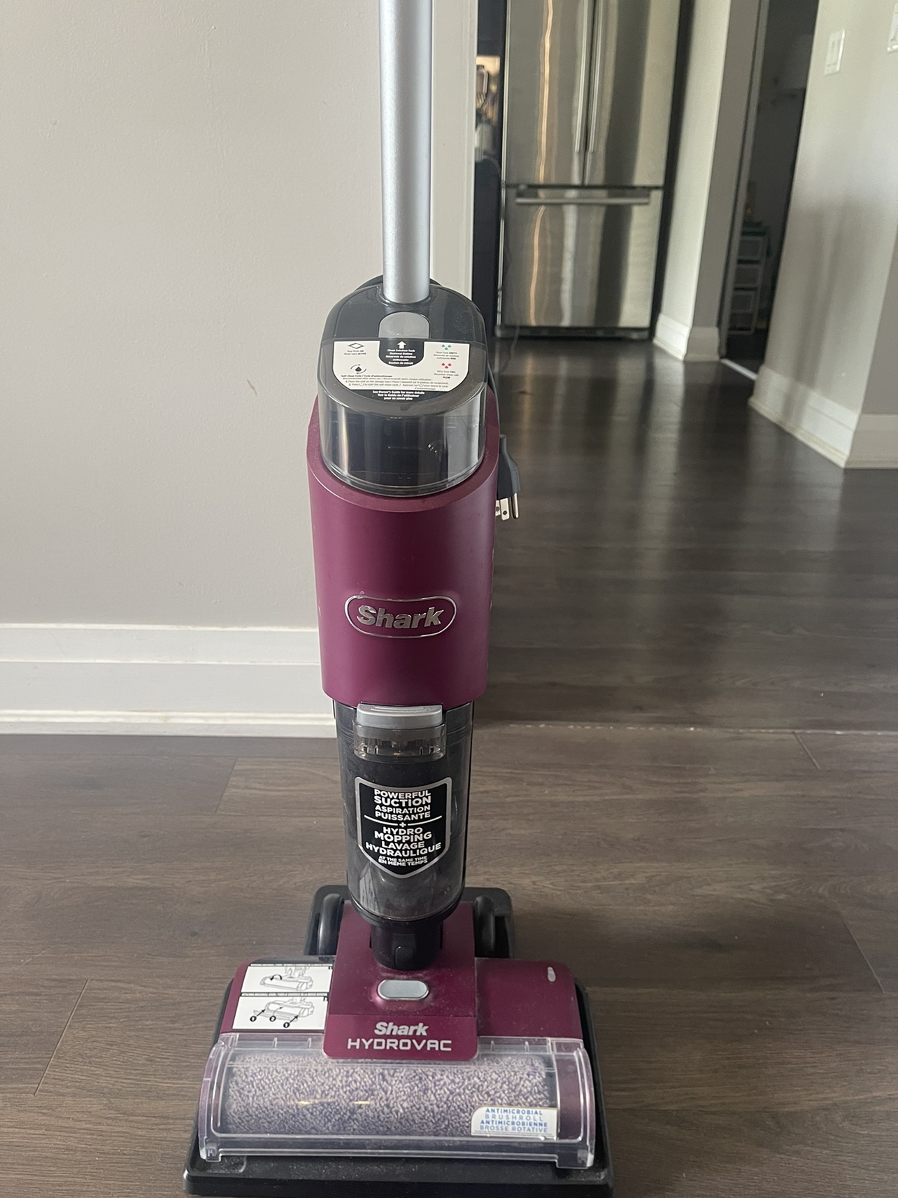 Shark Vaccum cleaner - photo 4