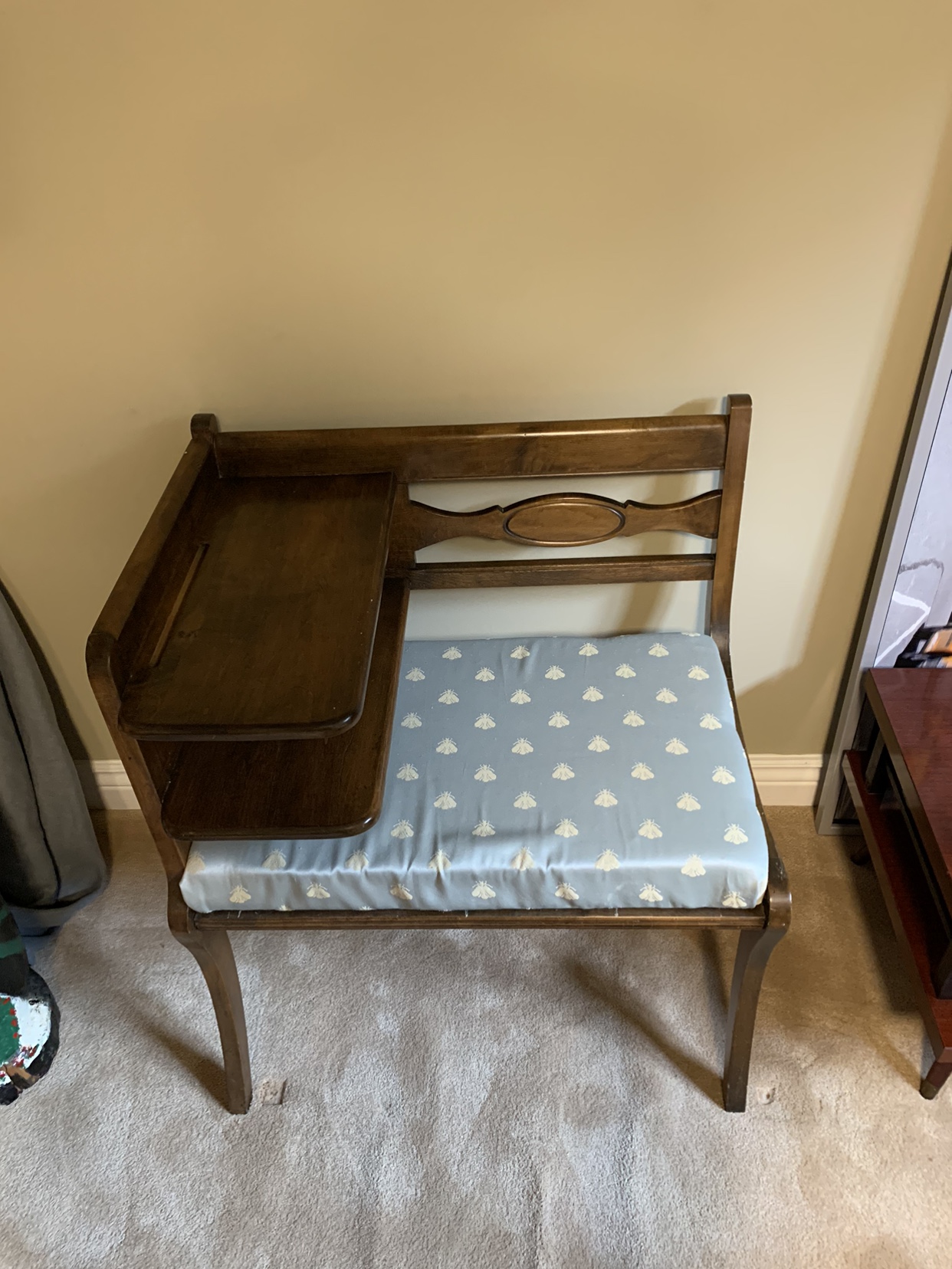 Vintage Telephone Table image indicator(7)