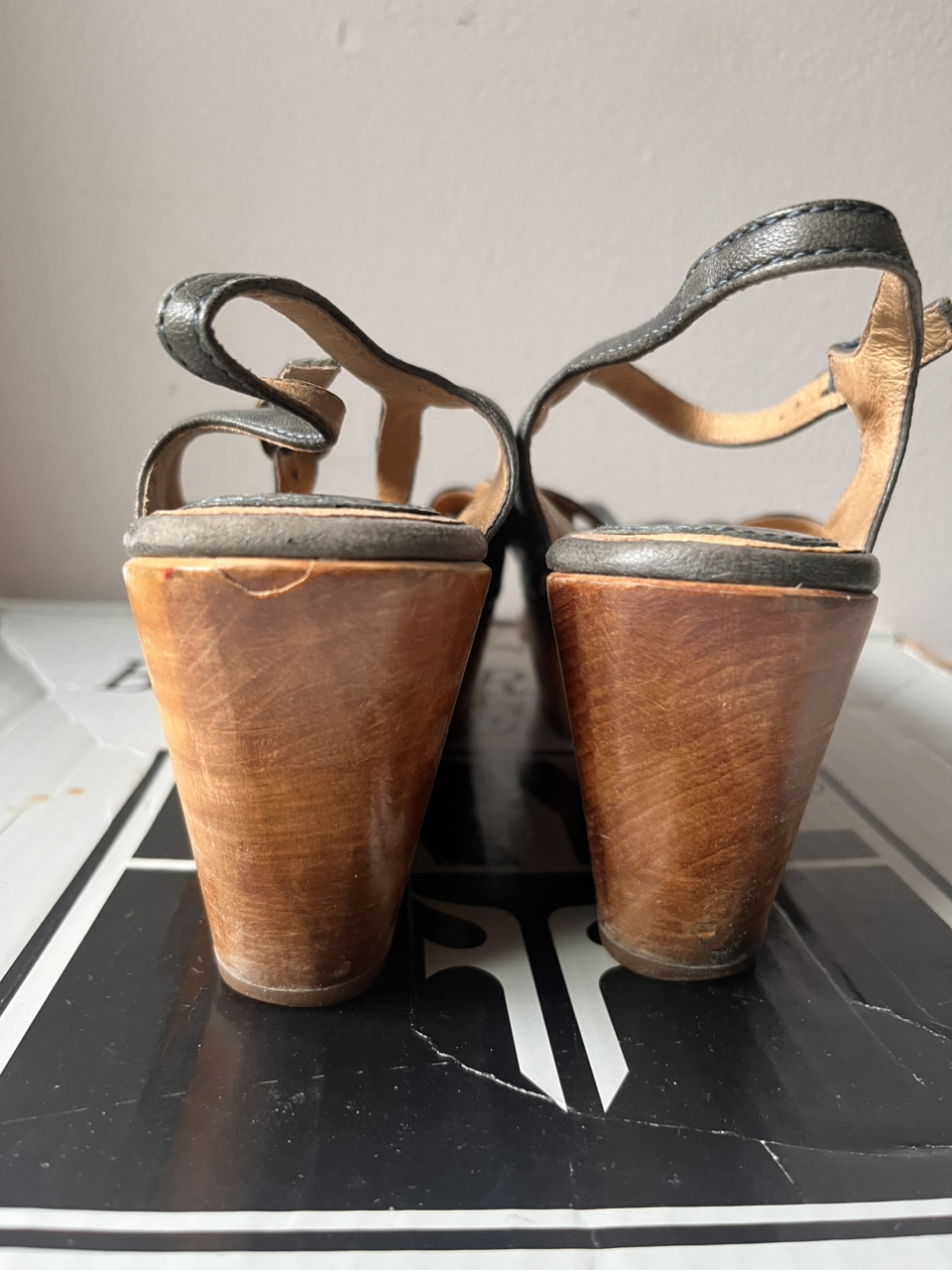 Frye wedges size 8 - photo 3