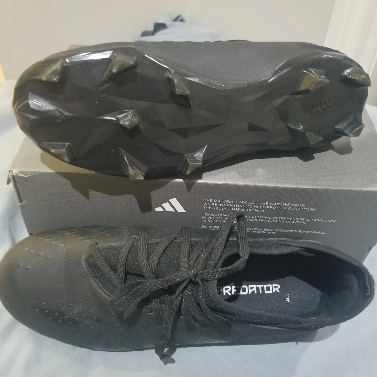 Adidas soccer cleats size 4, 5 &1/2 - photo 3