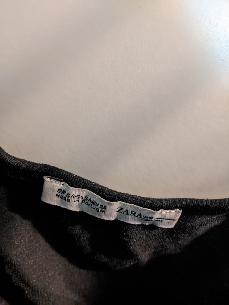 🧡 Basic Black Tank Top image indicator(2)