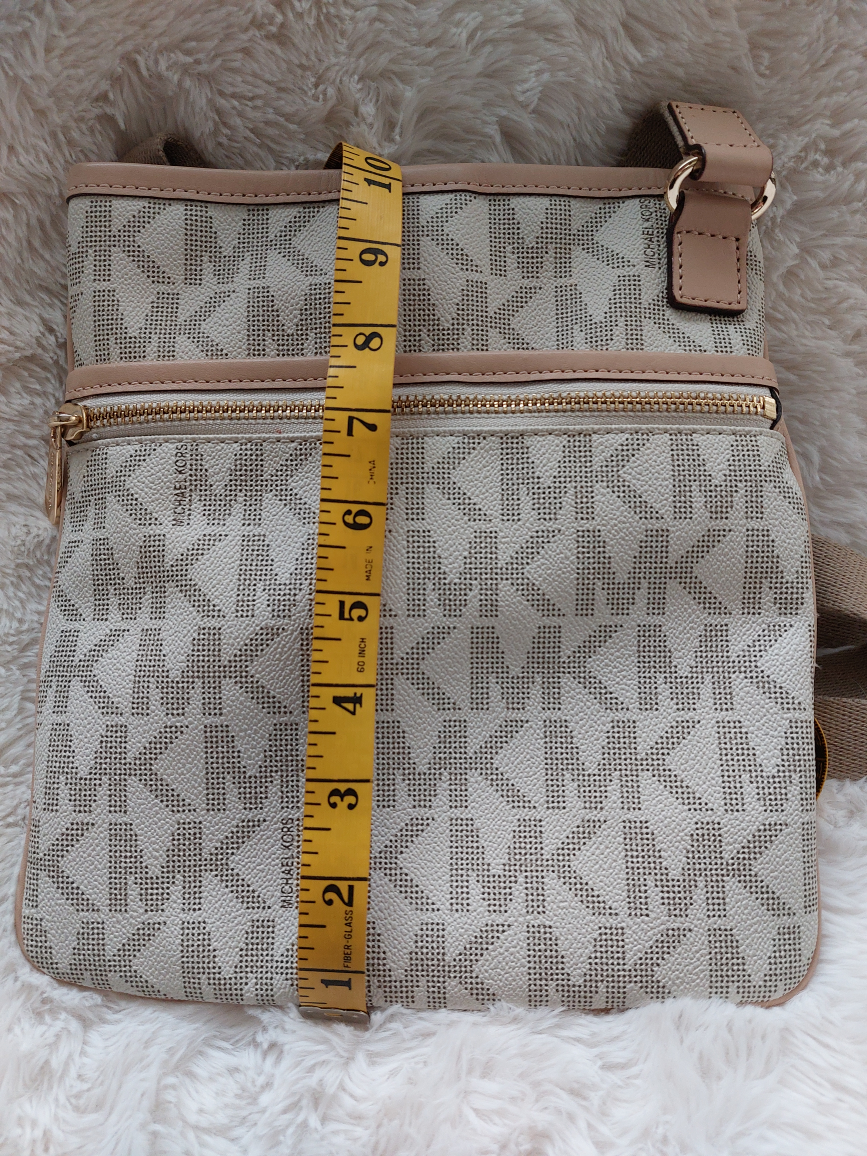 Michael Kors cross body bag with card holder - photo 5
