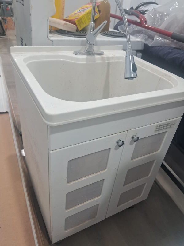 laundry sink - photo 2