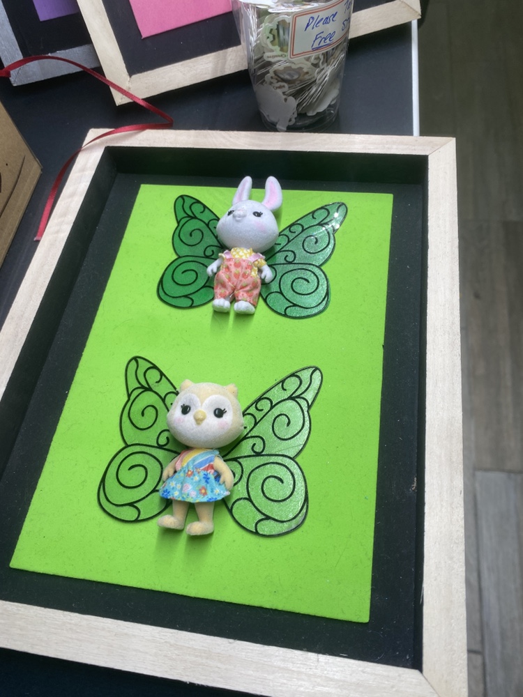 Looking for Repurposable materials image indicator(8)