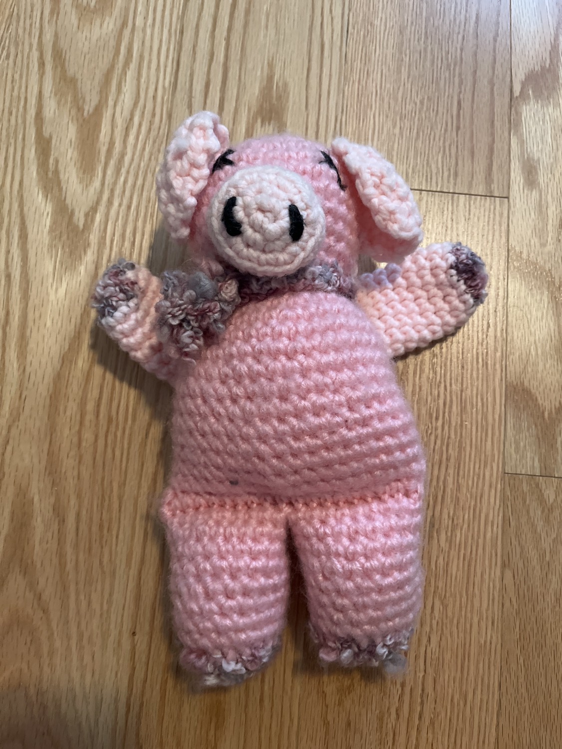 Handmade knit pig thumbnail