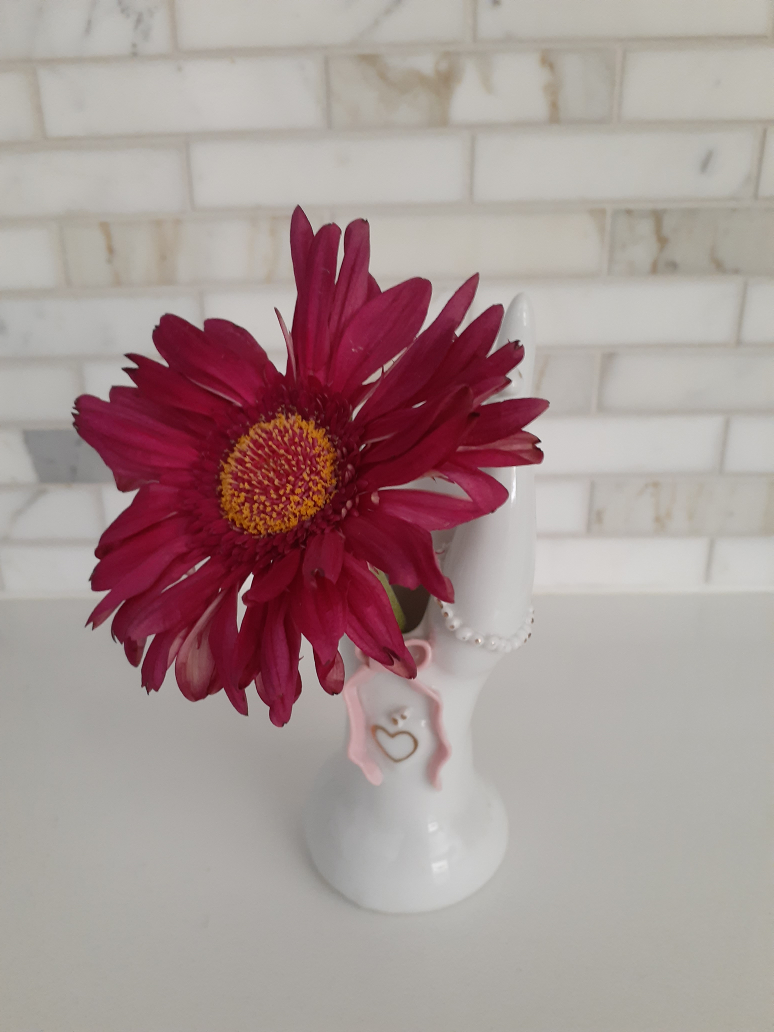 Vintage Procelain Hand Bud Vase image indicator(3)